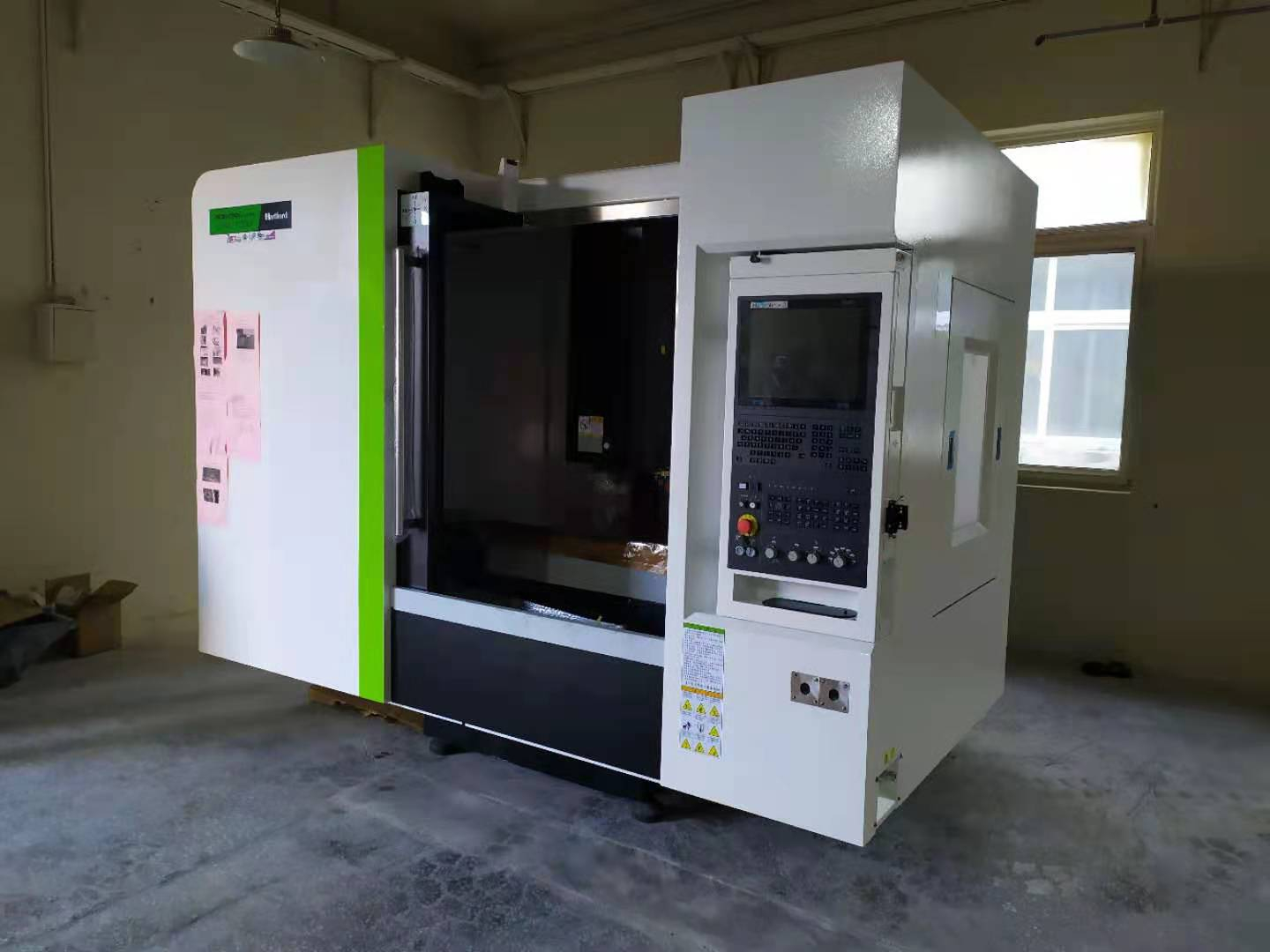 臺灣協(xié)鴻數控銑床交機